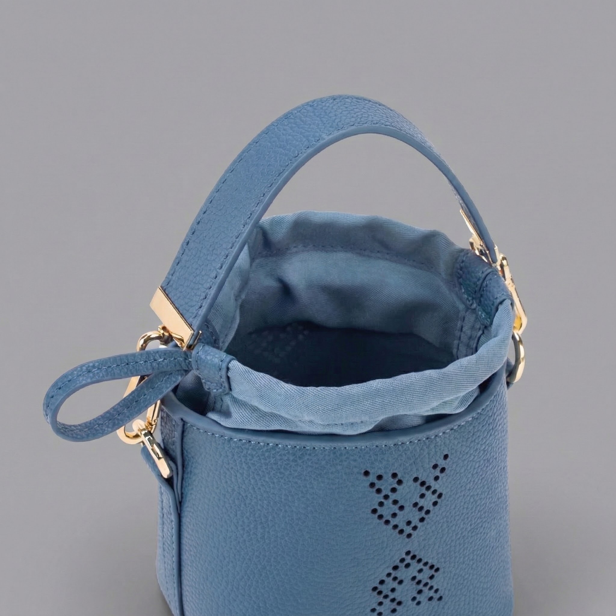 حقيبة ميني الدلم اللون الأزرق الغامق