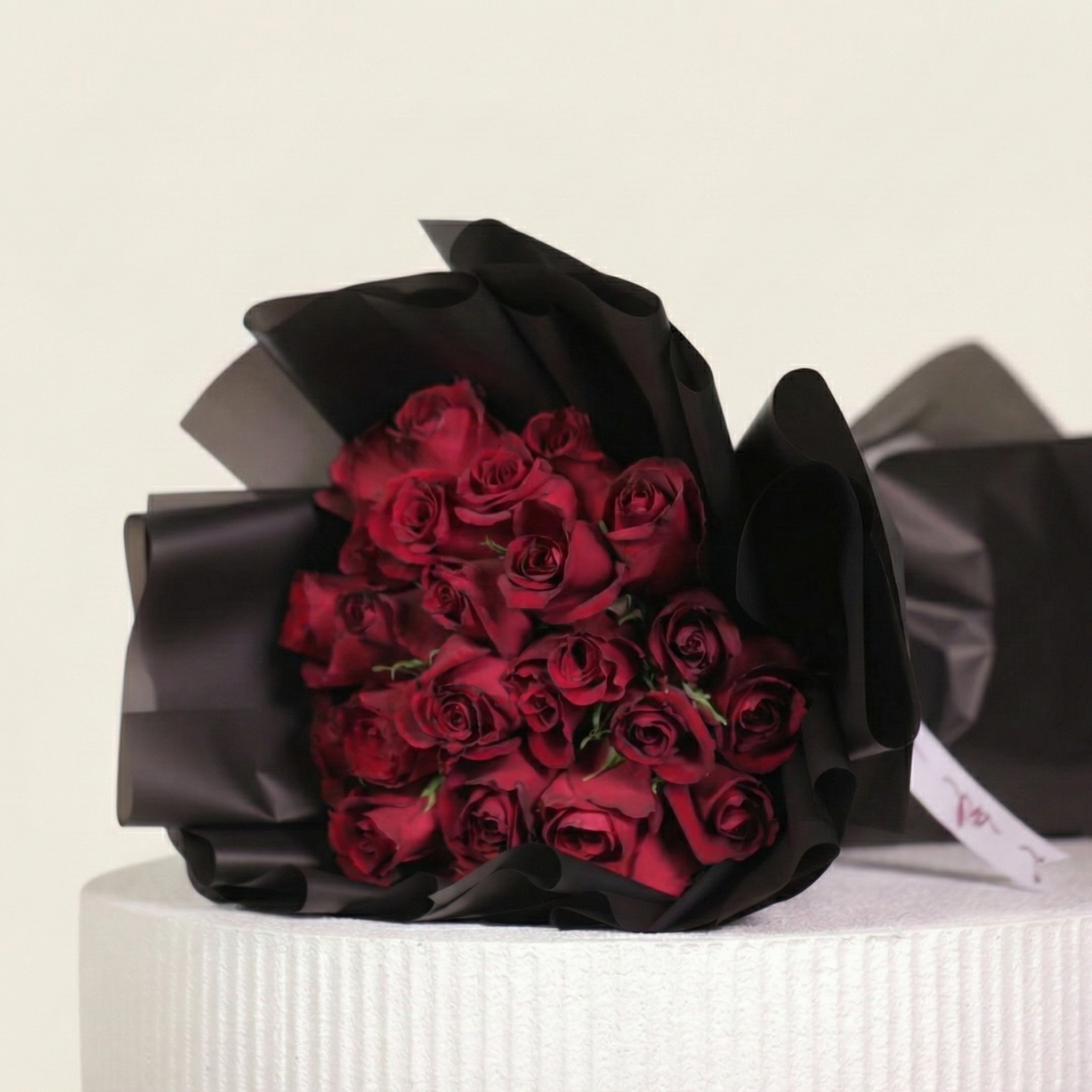 باقة حب الورد الأحمر
