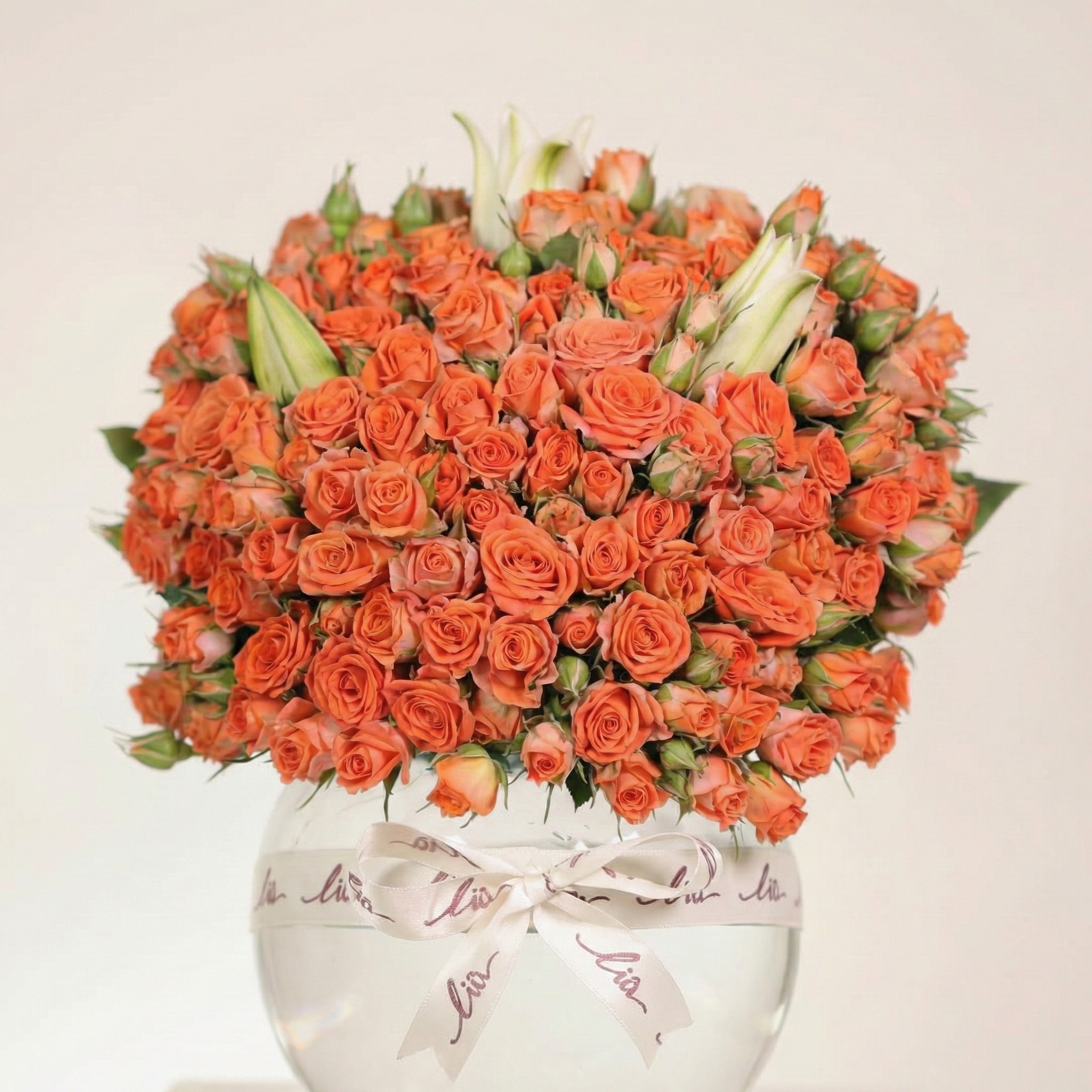 فازة جوري برتقالي صغير