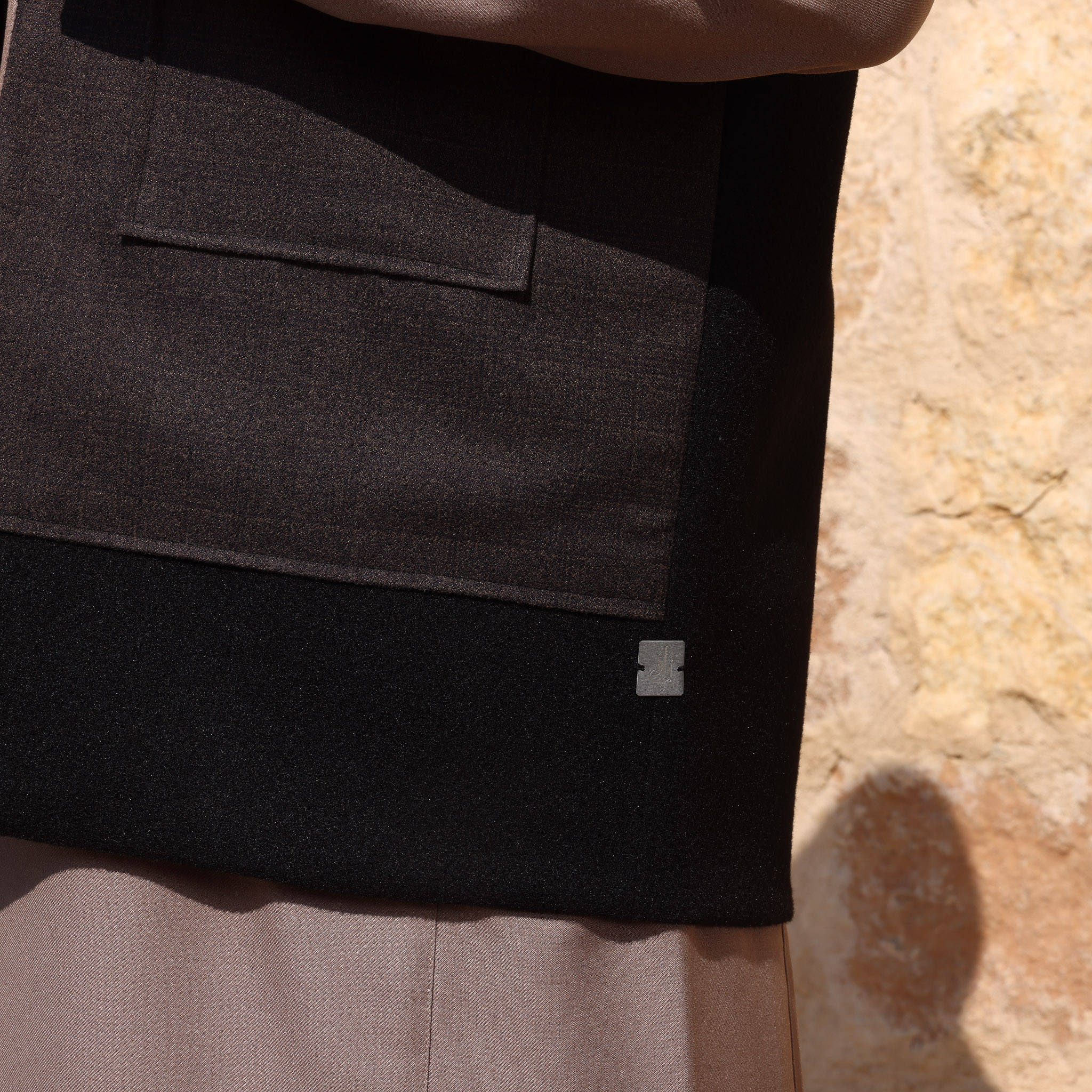سترة  اسود مربعات