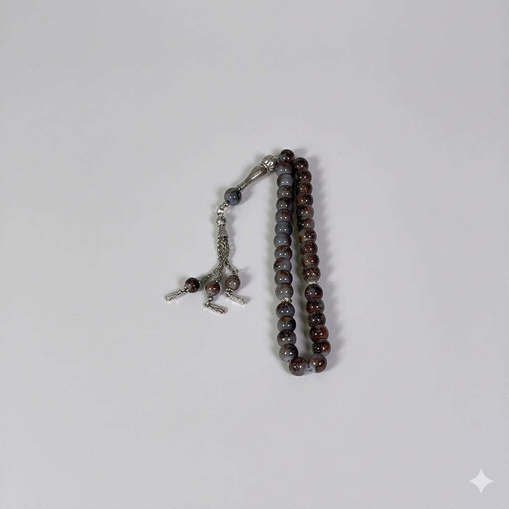 سبحة خرز بني داكن مع رمادي