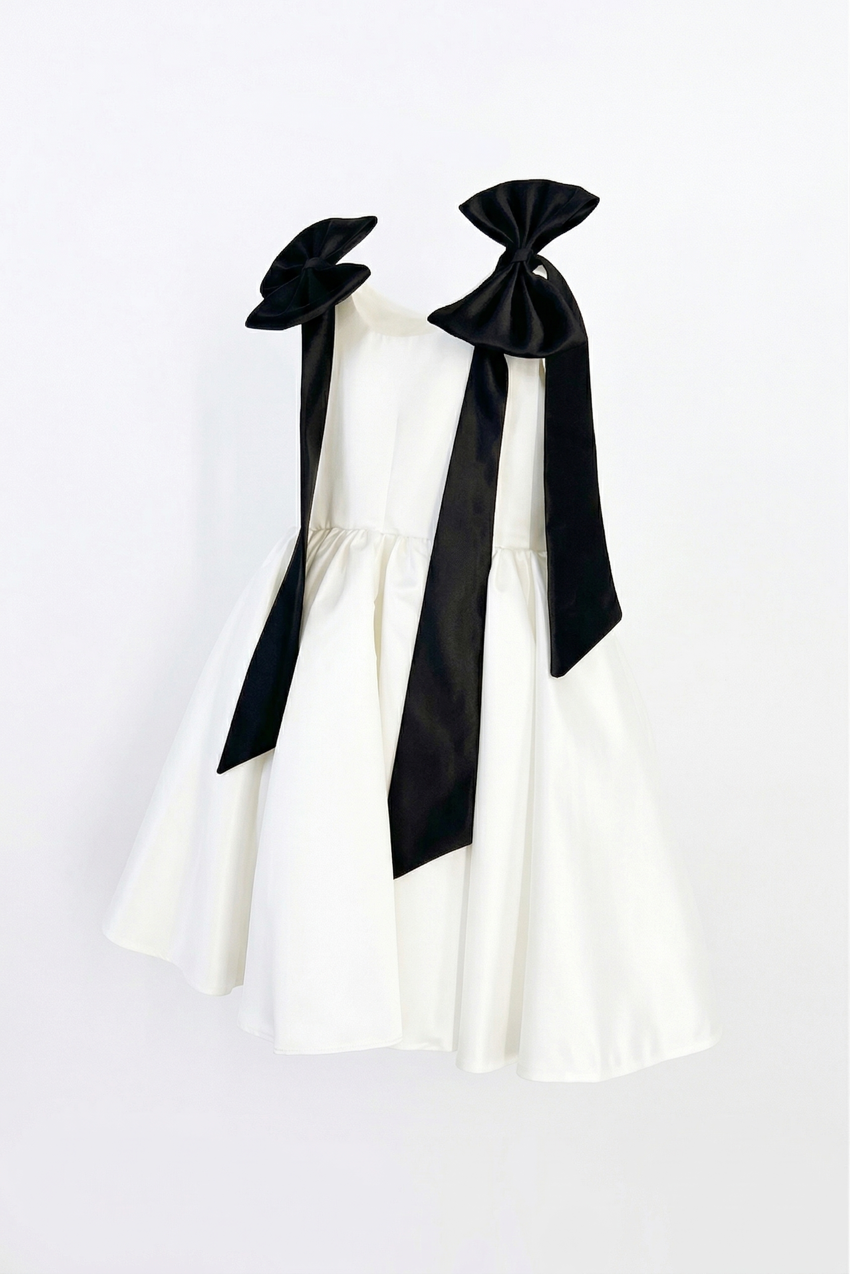 فستان حكايه