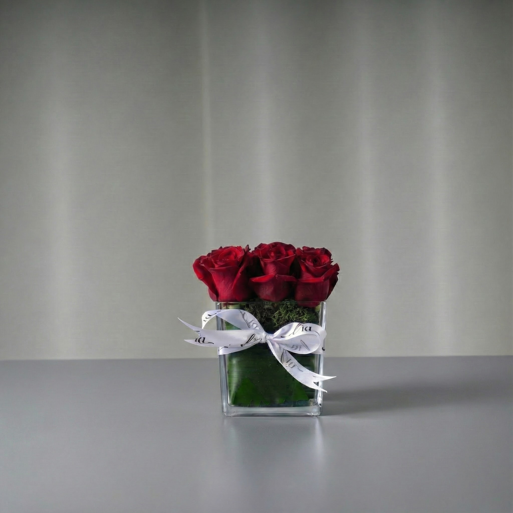 الفازة الحمراء المربعة